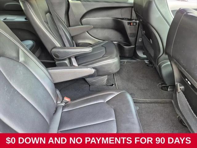 2025 Chrysler Pacifica Select