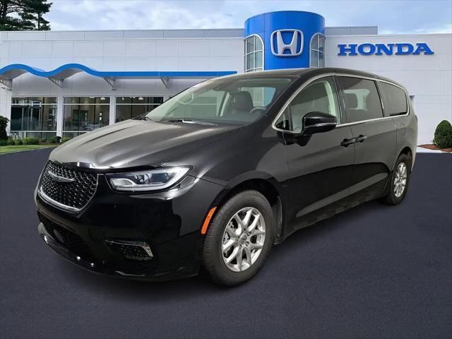 2024 Chrysler Pacifica Touring L for sale in Jersey City, NJ
