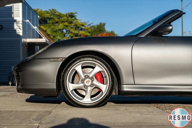 2004 Porsche 911 Carrera 4S
