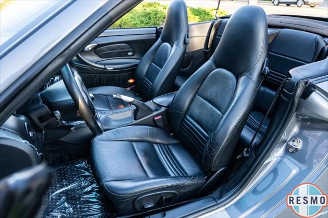 2004 Porsche 911 Carrera 4S