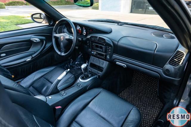 2004 Porsche 911 Carrera 4S