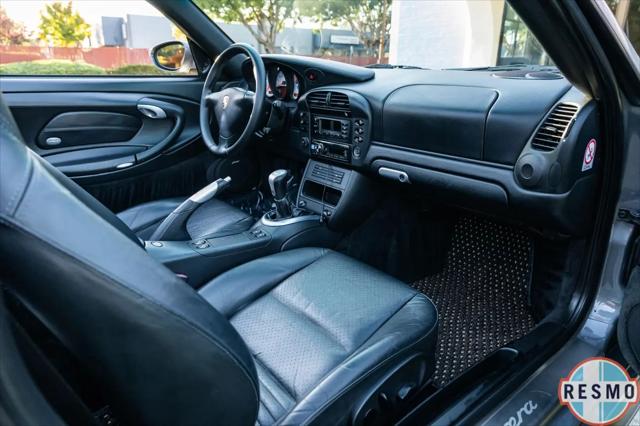 2004 Porsche 911 Carrera 4S