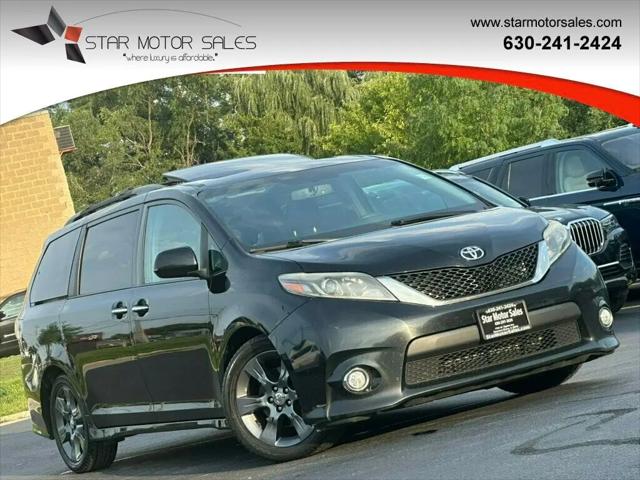 2016 Toyota Sienna SE 8 Passenger for sale in Downers Grove, IL