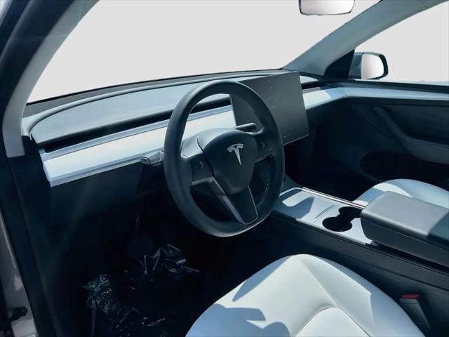 2025 Tesla Model Y Long Range Dual Motor Rear-Wheel Drive