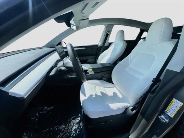 2025 Tesla Model Y Long Range Dual Motor Rear-Wheel Drive