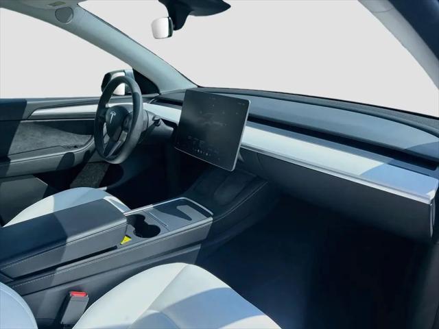 2025 Tesla Model Y Long Range Dual Motor Rear-Wheel Drive