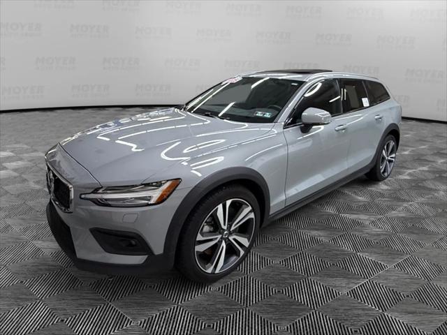 2025 Volvo V60 Cross Country Plus, B5 AWD Gas mild hybrid for sale in Wernersville, PA