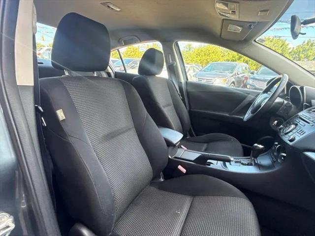 2012 Mazda Mazda3 i Touring