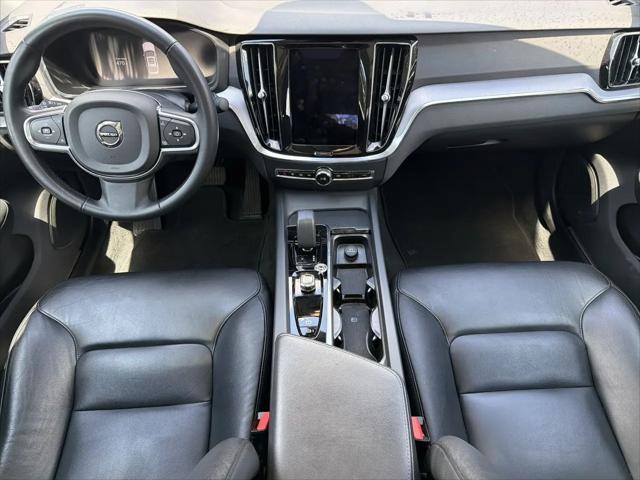 2024 Volvo S60 B5 Core Dark Theme