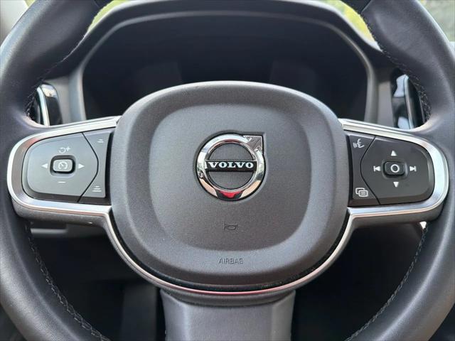 2024 Volvo S60 B5 Core Dark Theme