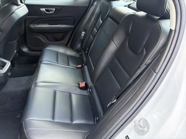 2024 Volvo S60 B5 Core Dark Theme