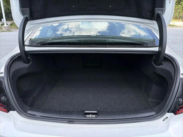 2024 Volvo S60 B5 Core Dark Theme