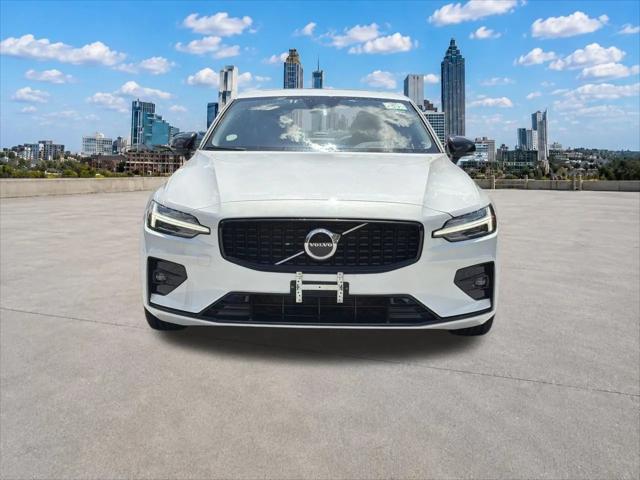 2024 Volvo S60 B5 Core Dark Theme