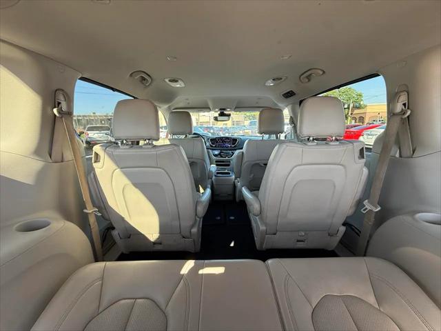 2021 Chrysler Pacifica Touring L