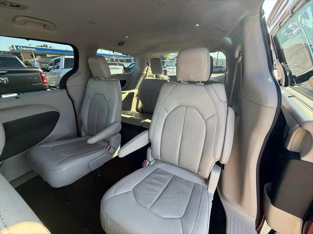 2021 Chrysler Pacifica Touring L