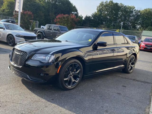 2021 Chrysler 300 Touring