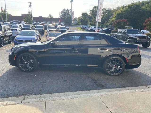 2021 Chrysler 300 Touring
