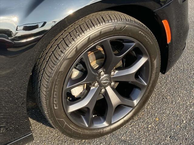 2021 Chrysler 300 Touring