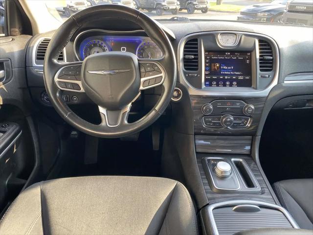 2021 Chrysler 300 Touring