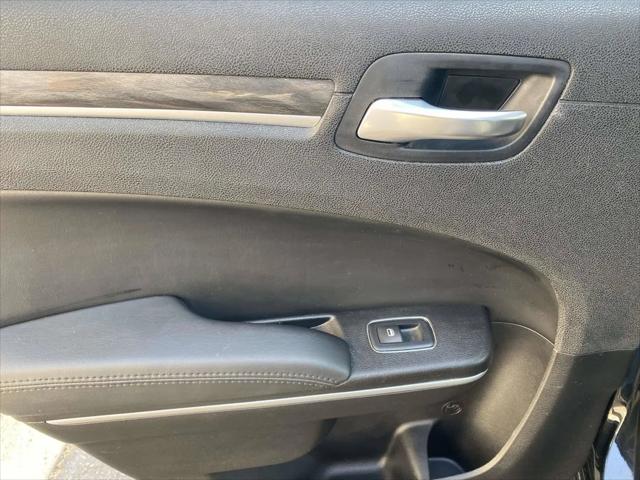 2021 Chrysler 300 Touring