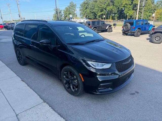 2025 Chrysler Pacifica Limited for sale in Alcoa, TN