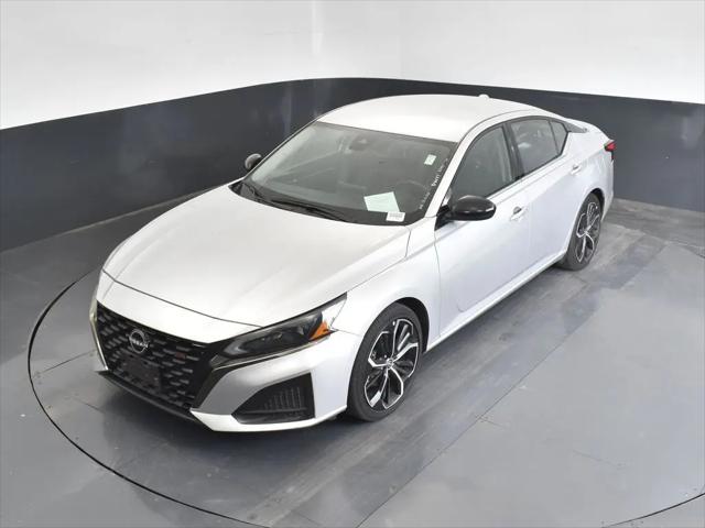 2024 Nissan Altima SR FWD