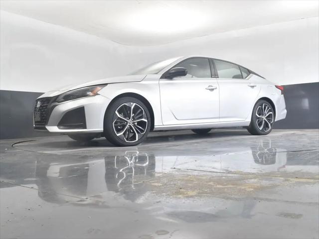 2024 Nissan Altima SR FWD