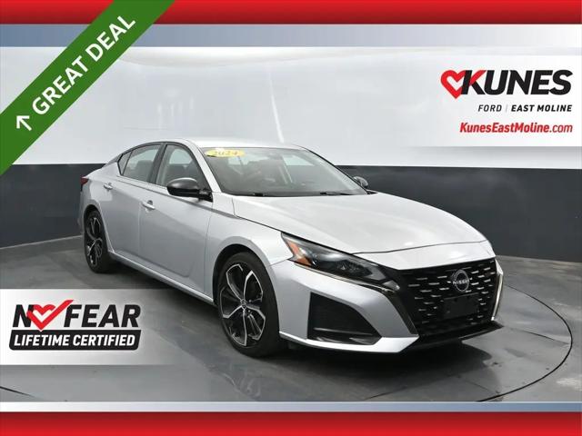 2024 Nissan Altima SR FWD for sale in East Moline, IL