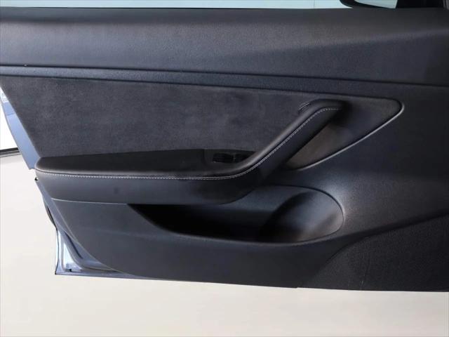 2021 Tesla Model 3 Standard Range Plus Rear-Wheel Drive