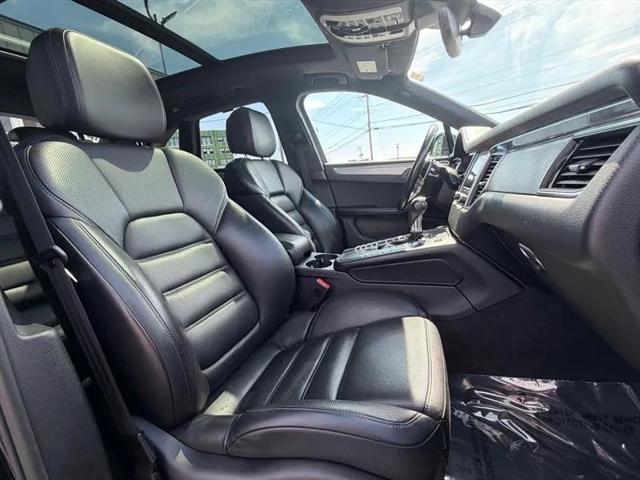 2018 Porsche Macan Turbo