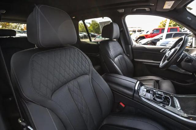 2025 BMW X5 M60i