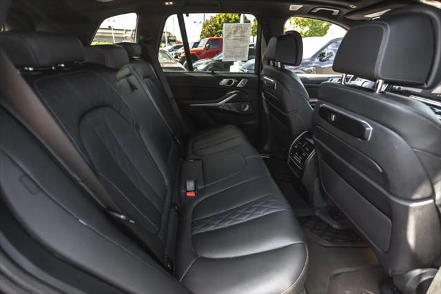 2025 BMW X5 M60i