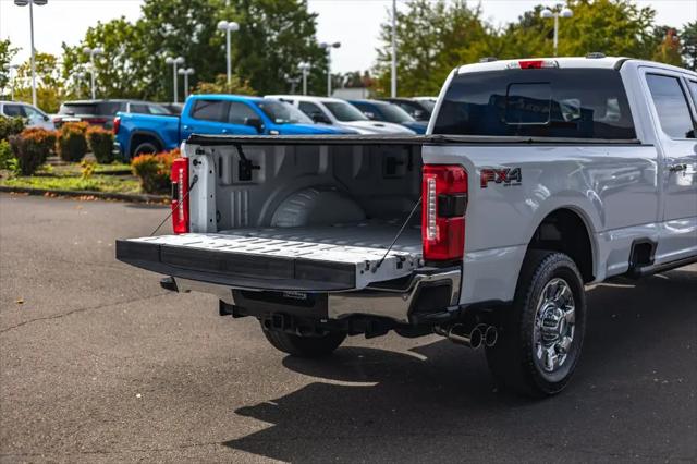 2023 Ford F-350 LARIAT