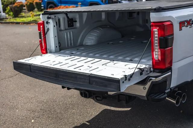 2023 Ford F-350 LARIAT