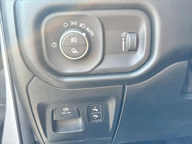2020 Ram 1500 Big Horn Crew Cab 4x4 57 Box