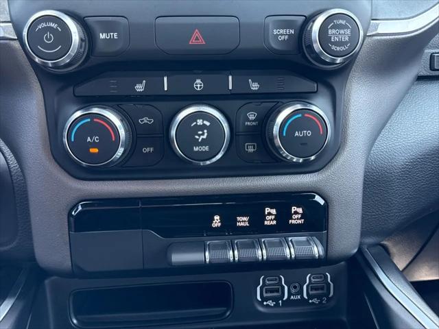 2020 Ram 1500 Big Horn Crew Cab 4x4 57 Box