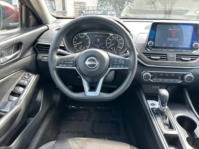2023 Nissan Altima SV FWD