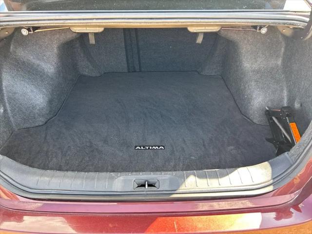 2023 Nissan Altima SV FWD