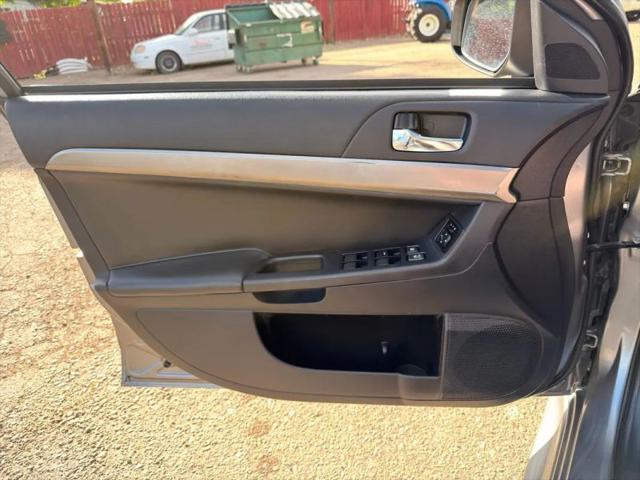 2015 Mitsubishi Lancer SE