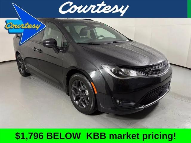 2020 Chrysler Pacifica Touring L Plus for sale in Mesa, AZ