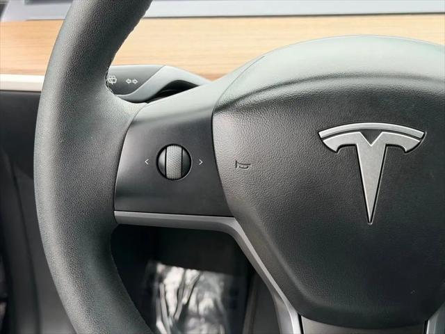 2021 Tesla Model 3 Standard Range Plus Rear-Wheel Drive