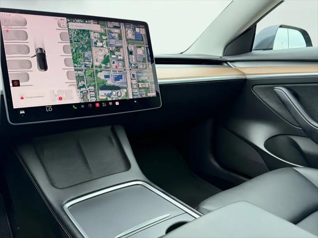 2021 Tesla Model 3 Standard Range Plus Rear-Wheel Drive