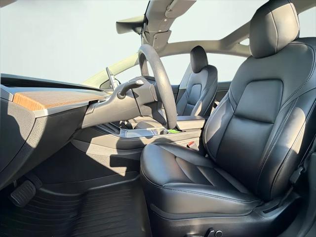 2021 Tesla Model 3 Standard Range Plus Rear-Wheel Drive