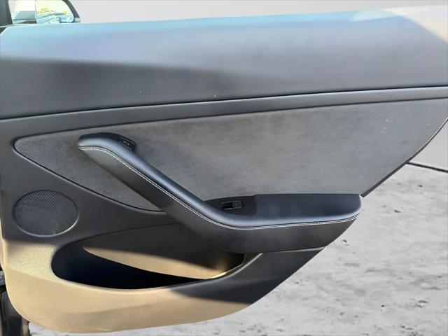 2021 Tesla Model 3 Standard Range Plus Rear-Wheel Drive