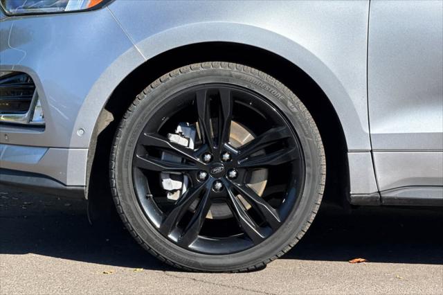 2022 Ford Edge ST