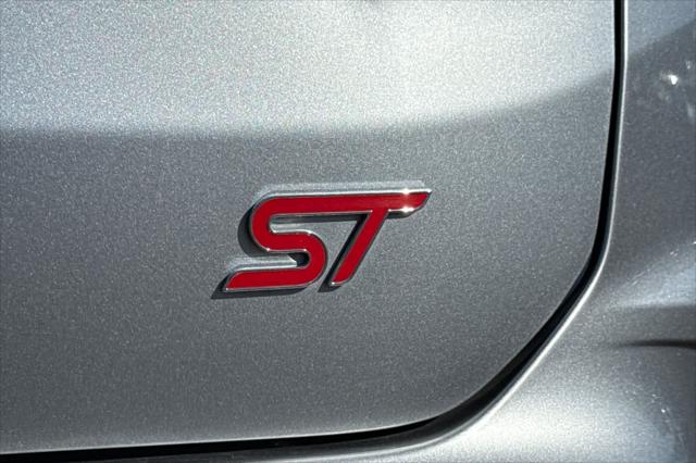 2022 Ford Edge ST