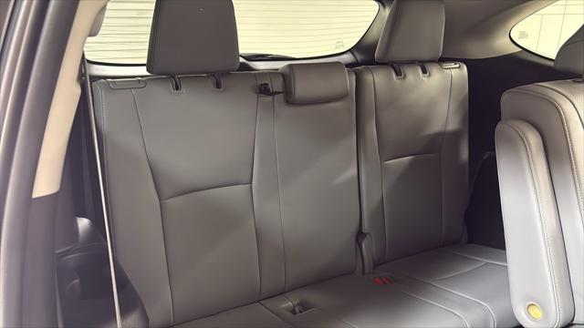 Certified Used 2020 MAGNETIC GRAY MET. Toyota  image 17
