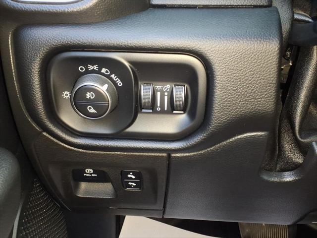 2019 Ram 1500 Big Horn/Lone Star Crew Cab 4x4 57 Box