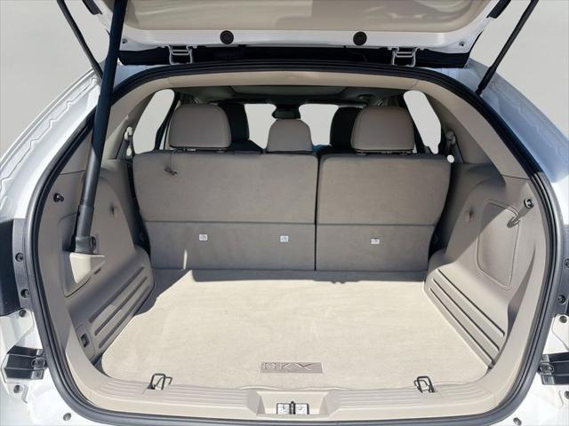 2013 Lincoln MKX Base