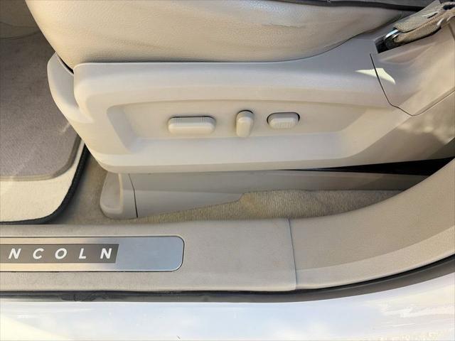 2013 Lincoln MKX Base